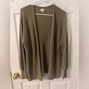 EUC- Green sweater cardigan